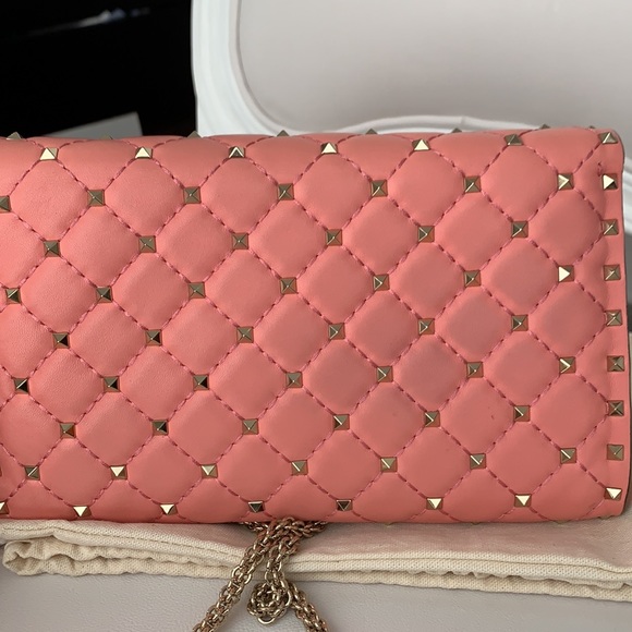 Auth Valentino Garavani Rockstud Spike crossbody - Picture 6 of 11